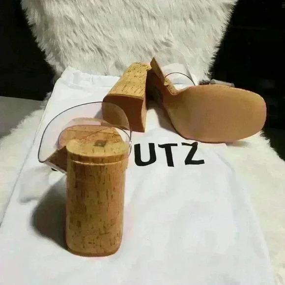 HOST PICK ! NEW!  💜💕💖SCHUTZ  Cork  & Vinyl Sandal - Picture 5 of 7